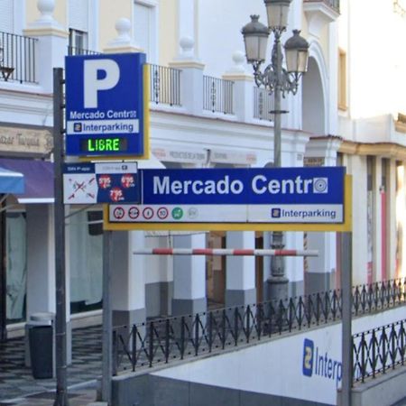 Sherryflat Teatro Jerez de la Frontera Exterior foto